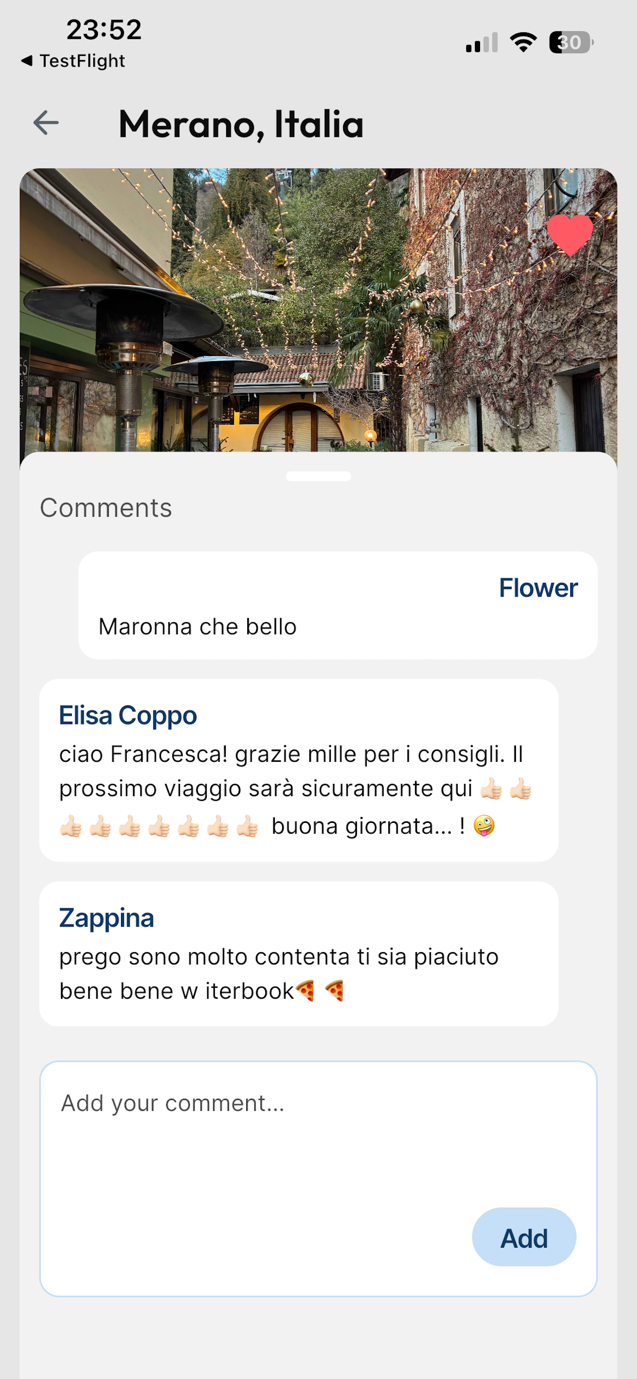 Schermata con i commenti degli utenti su un'esperienza